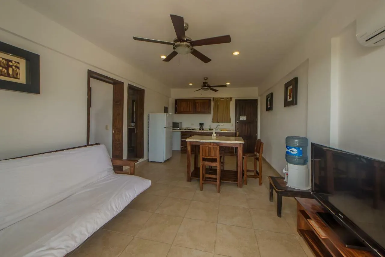 Daire Condo Gerry Mahahual